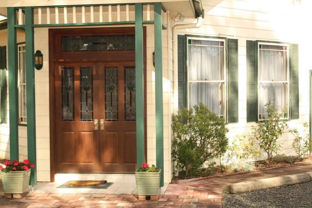 ホテル Mccaffrey'S Estate ポーコルビン エクステリア 写真